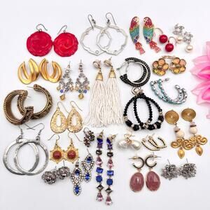 25 Pair Pierced Earring Lot Vintage To Now Costume Fashion Reseller Lot
